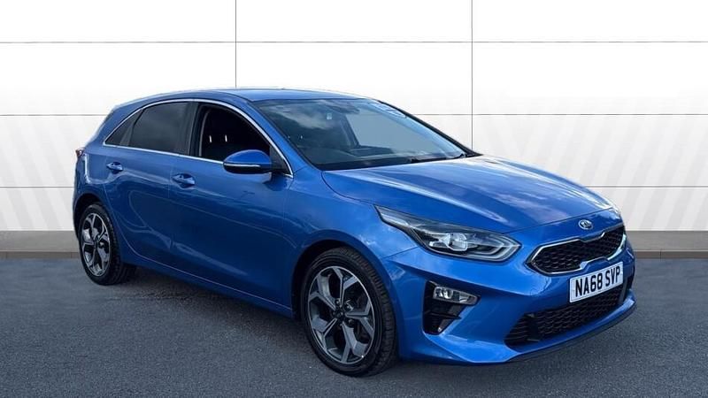 Blue Used 2018 Kia Ceed Hatchback | £11,928 (Fair price) - Image 1/3