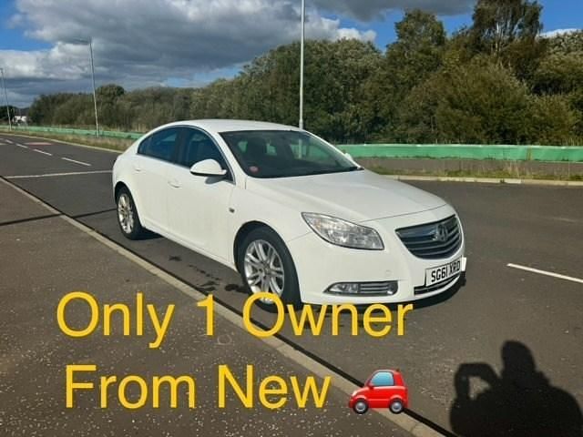 White Used 2011 Vauxhall Insignia Hatchback | £1,850 (Good price) - Image 1/4