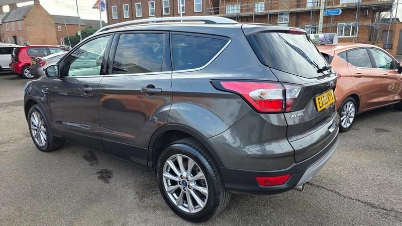 Used Ford Kuga Titanium 150 HP (110 kW) 2019 Grey SUV