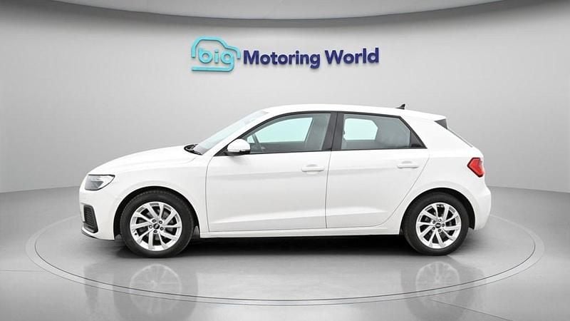 Used Audi A1 Sportback Sport 110 HP (80 kW) 2020 White Hatchback