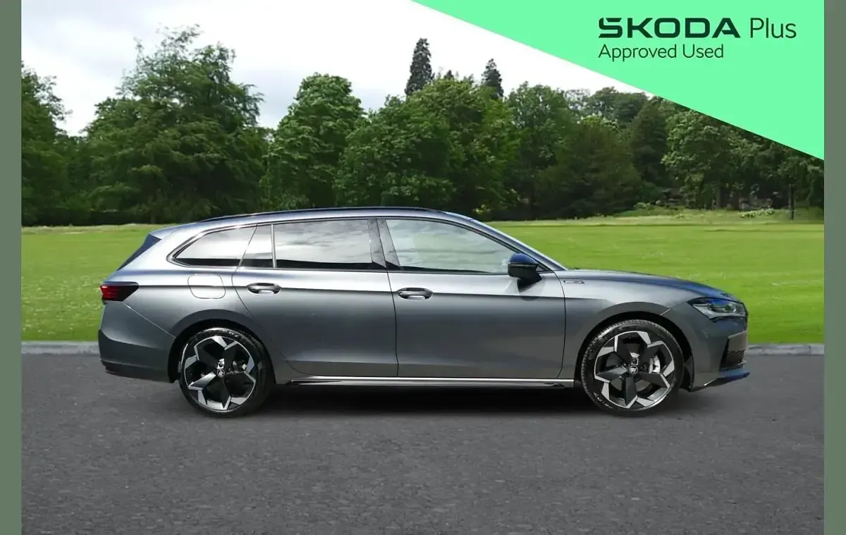 Used Skoda Superb SportLine 204 HP (150 kW) 2026 Grey Estate