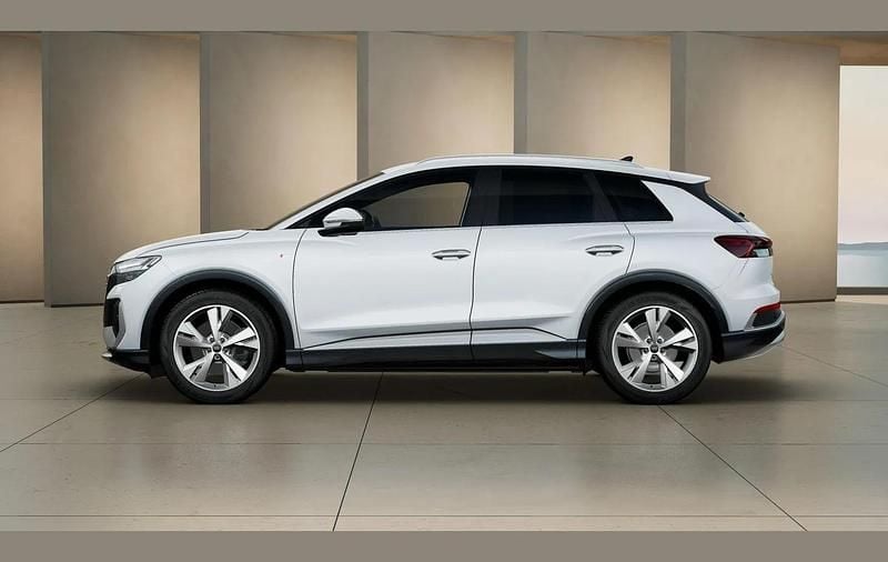 Used Audi Q4 e-tron S-Line 206 kW (281 HP) 2025 White SUV