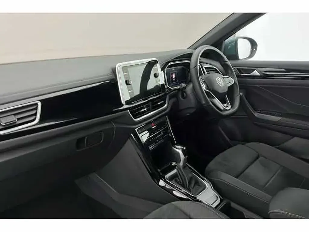Used VW T-Roc R-line 150 HP (110 kW) 2023 Blue SUV