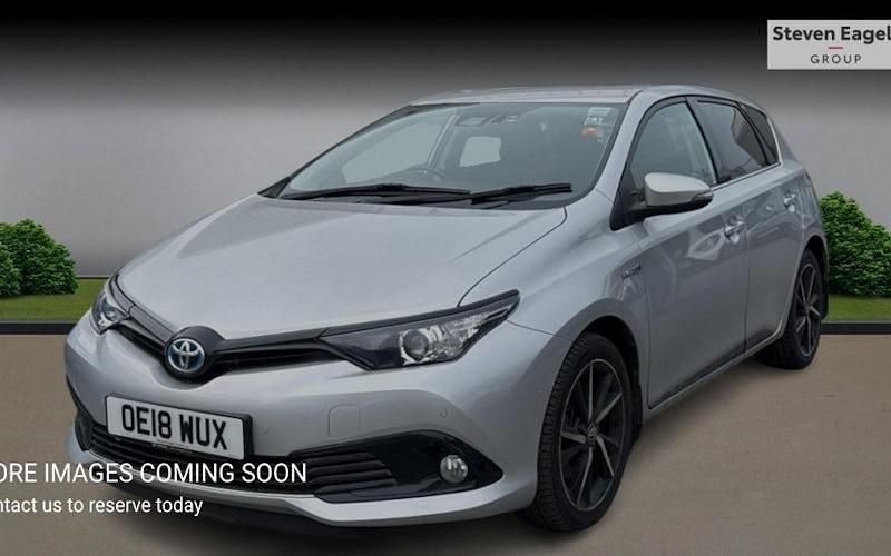 Used Toyota Auris Hybrid Design 136 HP (100 kW) 2019 Hatchback