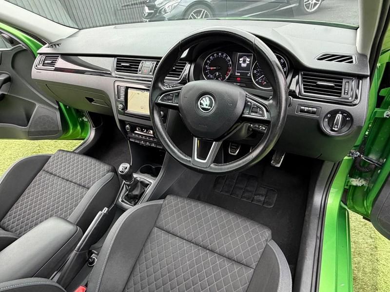 Used Skoda Rapid Sport 2015 Green Hatchback
