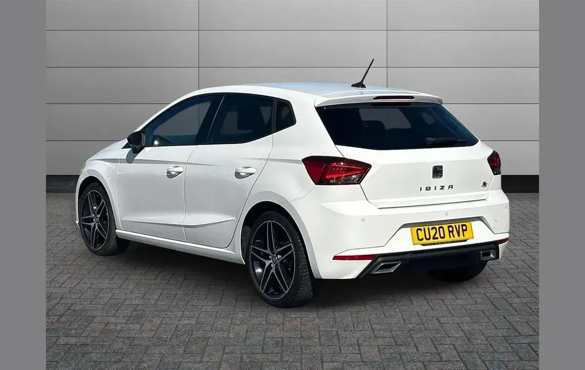 Used Seat Ibiza FR Sport 113 HP (83 kW) 2020 White Hatchback