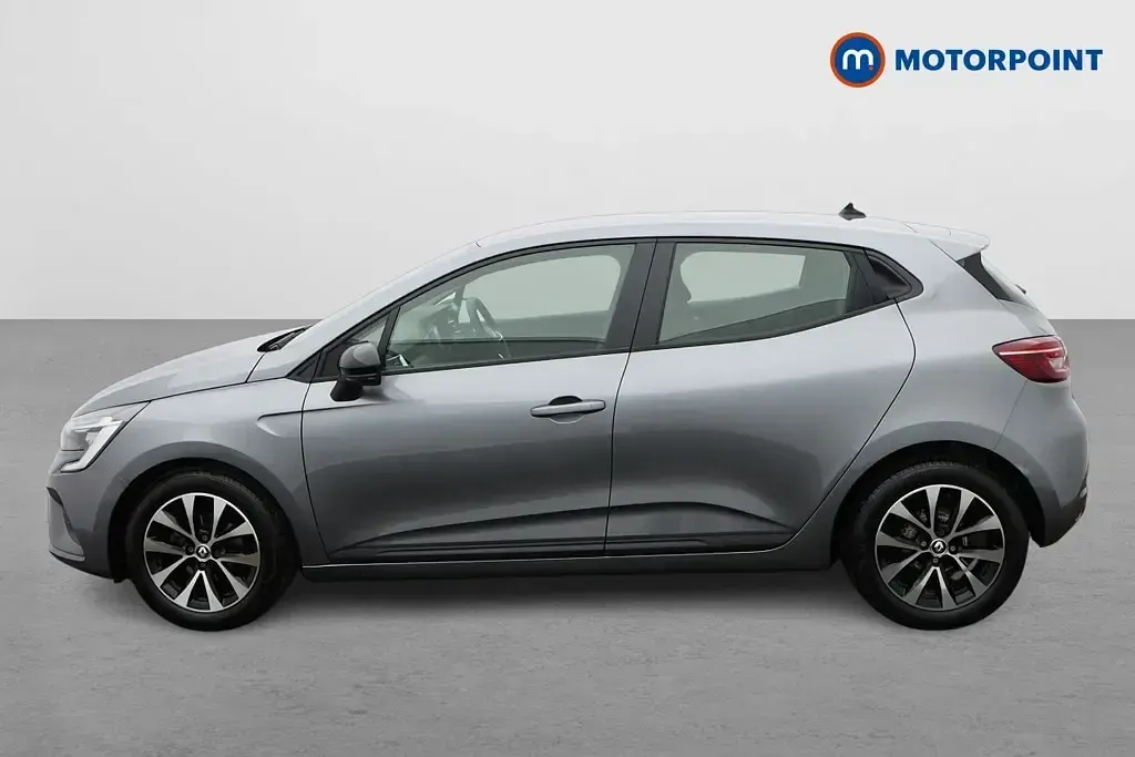 Used Renault Clio Evolution 90 HP (66 kW) 2023 Grey Hatchback