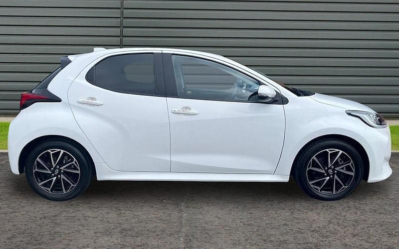 Used Toyota Yaris Hybrid Design 116 HP (85 kW) 2026 Hatchback