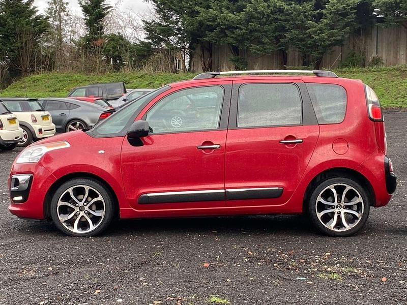 Used Citroën C3 Picasso Platinum 2016 Red MPV