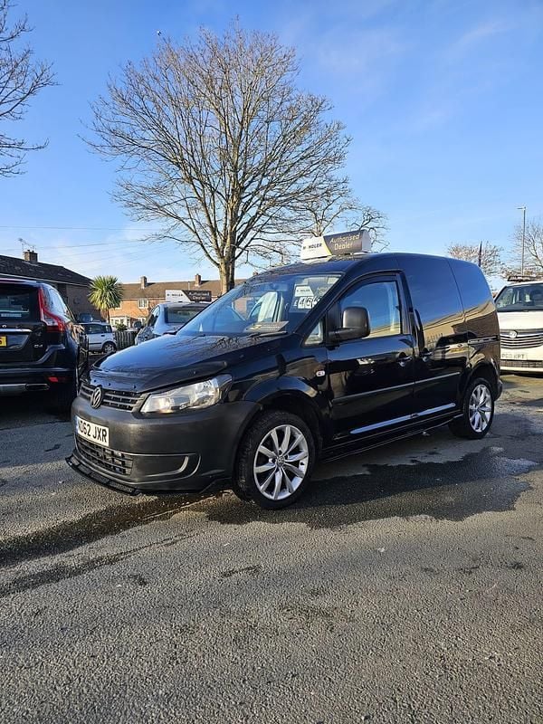 Used VW Caddy 75 HP (55 kW) 2012 Black MPV
