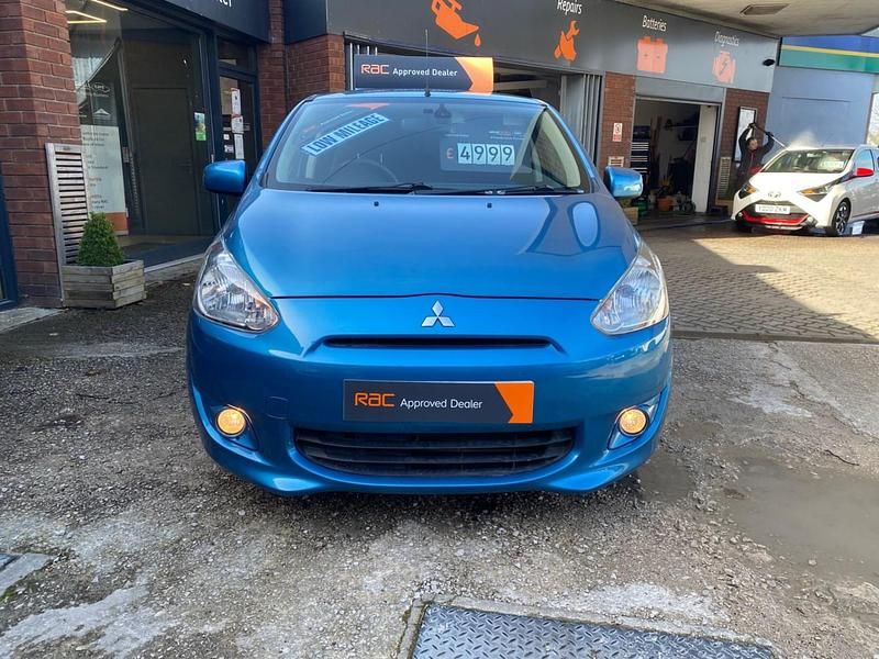 Used Mitsubishi Mirage 79 HP (58 kW) 2014 Blue Hatchback