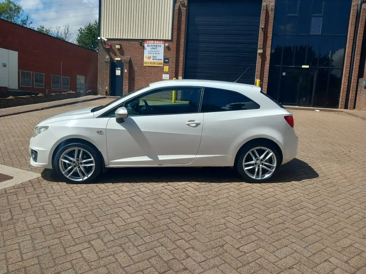 Used Seat Ibiza FR 143 HP (105 kW) 2010 White Hatchback