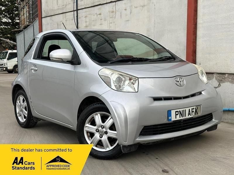 Silver Used 2011 Toyota iQ Hatchback | £3,495 (Fair price) - Image 1/2