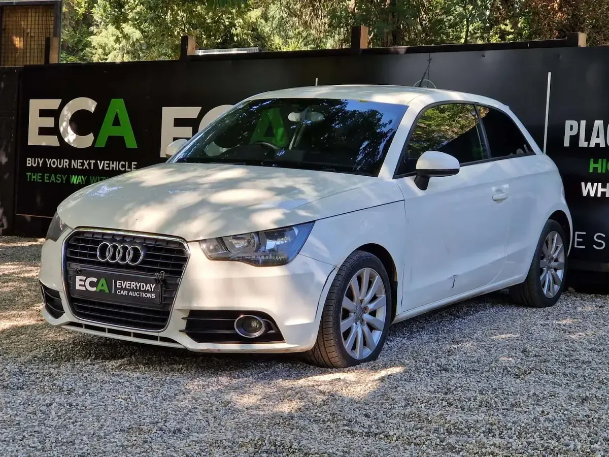 Used Audi A1 Sport 122 HP (89 kW) 2011 White Hatchback