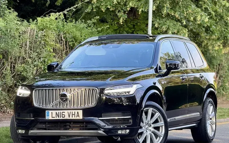 Used Volvo XC90 Inscription 225 HP (165 kW) 2015 Black SUV