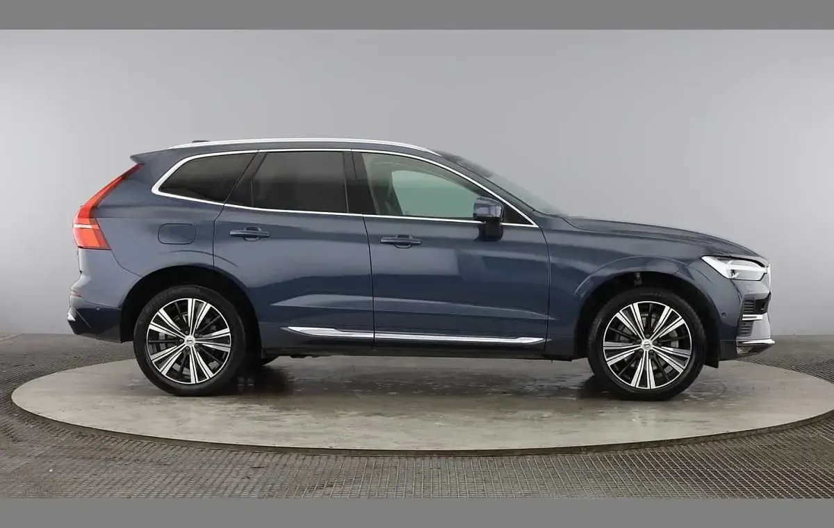 Used Volvo XC60 Inscription 194 HP (142 kW) 2022 Blue SUV