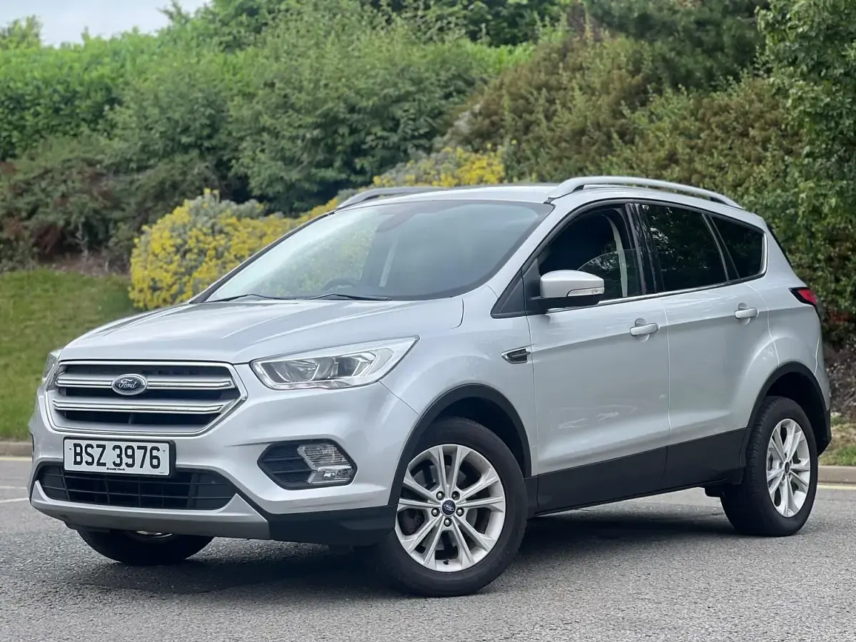 Used Ford Kuga Titanium 120 HP (88 kW) 2017 Silver SUV