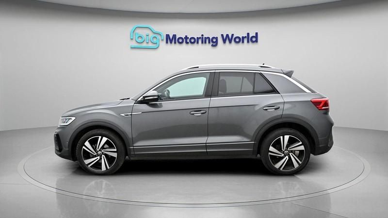 Used VW T-Roc R-line 150 HP (110 kW) 2024 Grey SUV