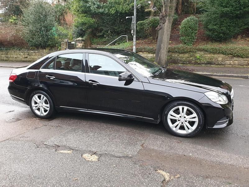 Black Used 2013 Mercedes E220 SE Sedan | £7,995 (Fair price) - Image 1/4