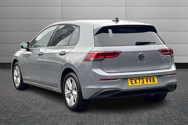 Used VW Golf VIII Life 150 HP (110 kW) 2023 Moonstone grey Hatchback