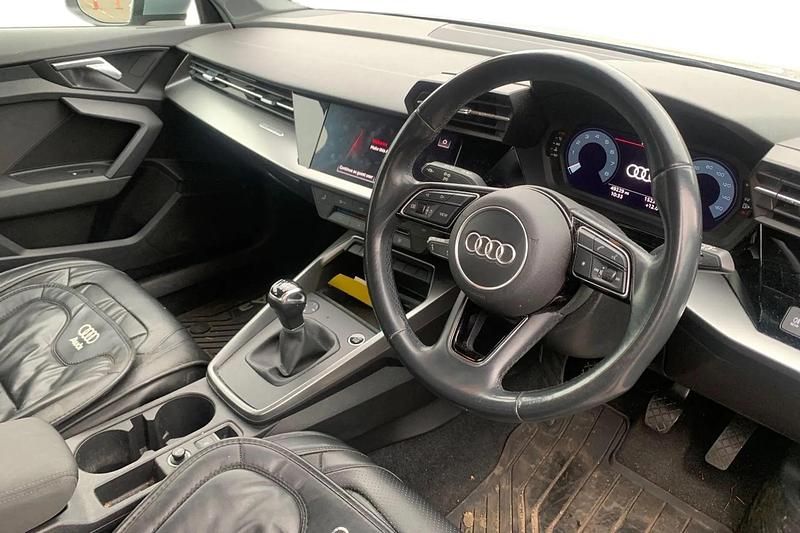 Used Audi A3 Sportback 150 HP (110 kW) 2020 Silver Hatchback