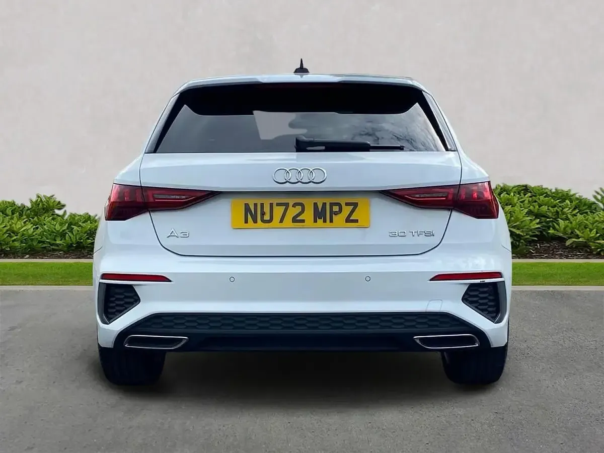 Used Audi A3 Sportback S-Line 110 HP (80 kW) 2022 White Hatchback