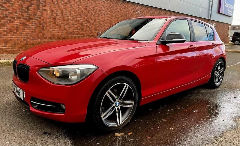 Usado BMW 118 Sport Line 2012 Vermelho Citadino