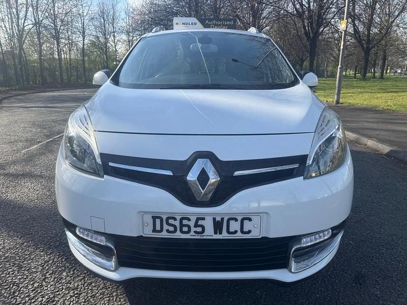Used Renault Grand Scénic III Dynamique 2015 White MPV