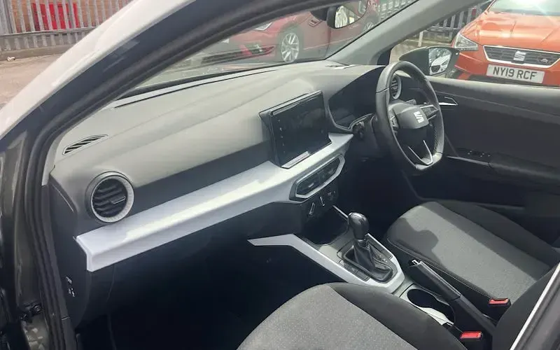 Used Seat Arona SE Technology 110 HP (80 kW) 2023 Green SUV