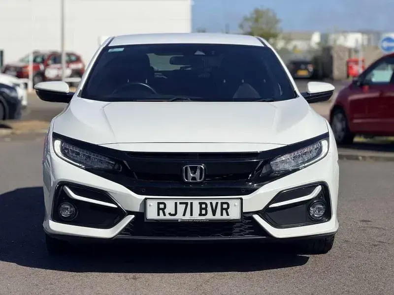 Used Honda Civic SR 126 HP (92 kW) 2021 White Hatchback