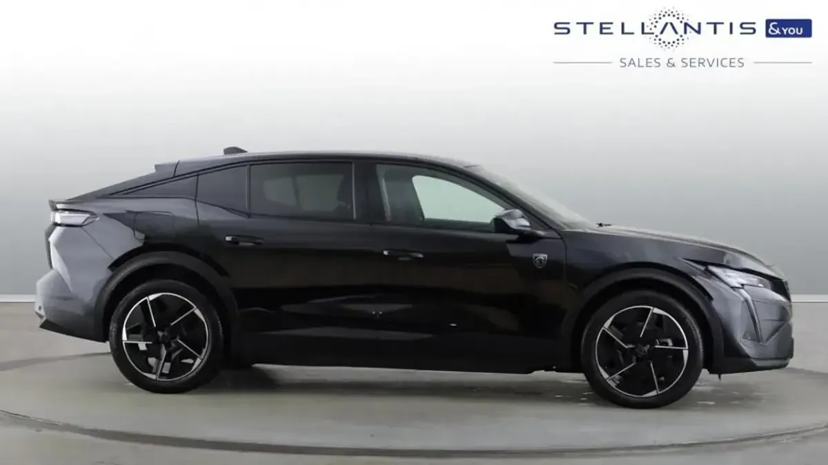 Used Peugeot e-408 GT 152 kW (207 HP) 2025 Black SUV