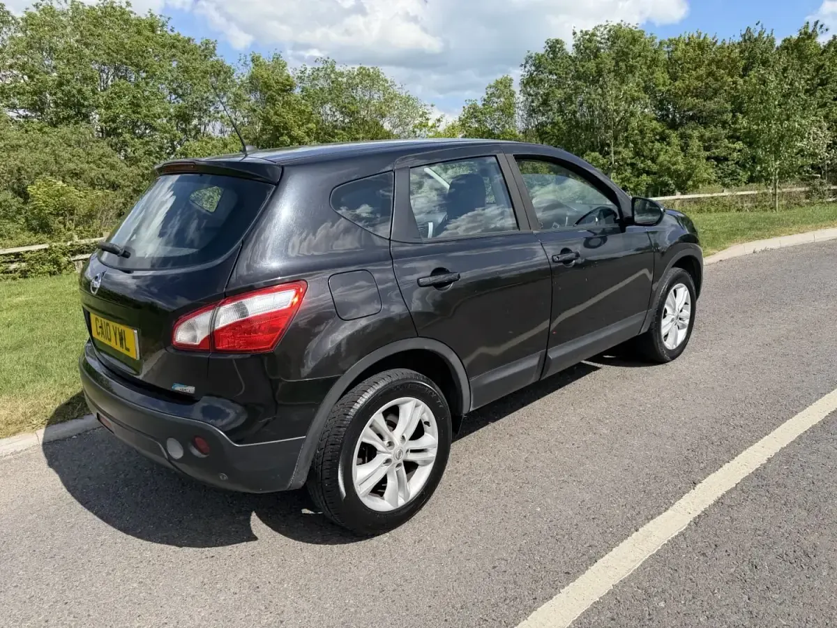 Begagnad Nissan Qashqai Acenta 2010 Svart SUV