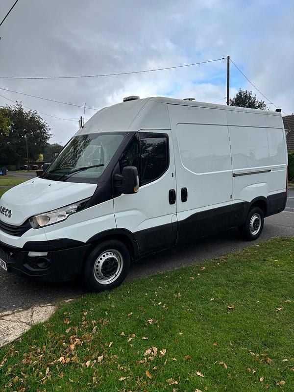 White Used 2019 Iveco Daily Van | £11,795 (Good price) - Image 1/4