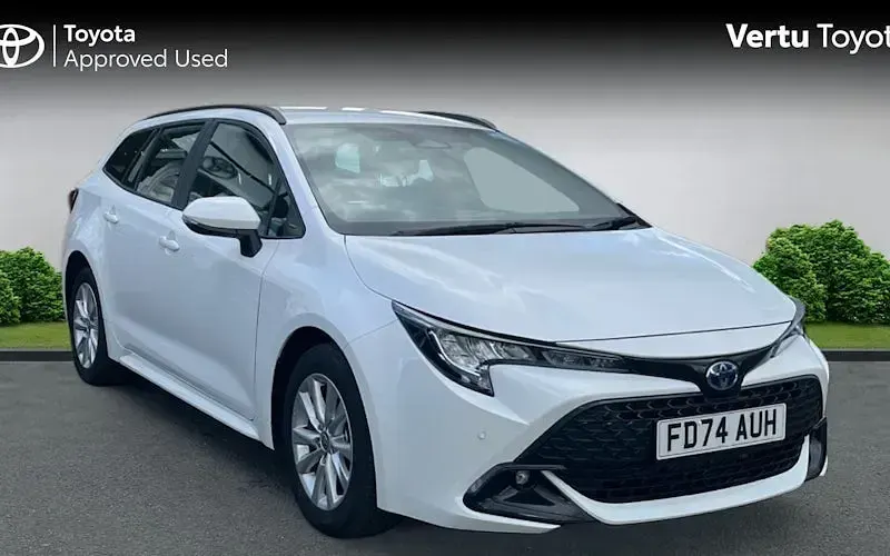 Second-hand Toyota Corolla 140 CP (102 kW) 2026 Break