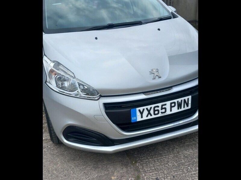 Used Peugeot 208 Access 2015 Silver Hatchback