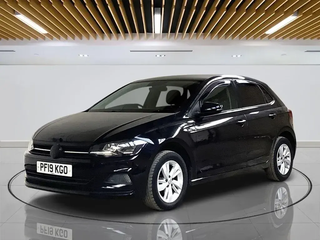 Usado VW Polo Edition 65 CV (47 kW) 2019 Negro Utilitario