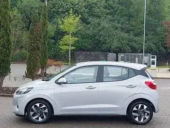 Used Hyundai i10 Advanced 63 HP (46 kW) 2025 Grey Hatchback