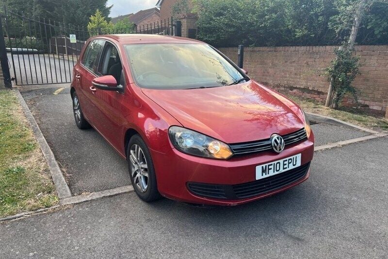 Red Used 2010 VW Golf VI SE Hatchback | £2,350 (Good price) - Image 1/1