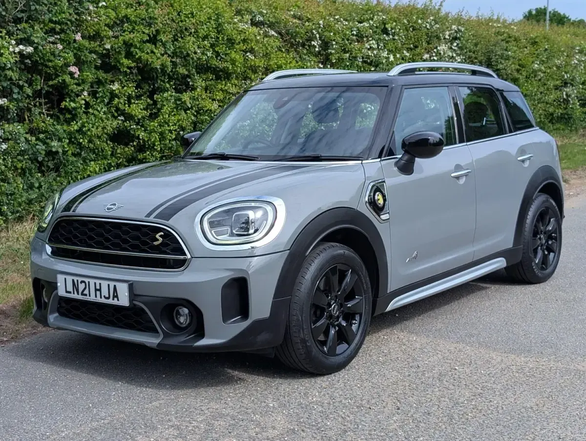 Usado Mini Cooper Countryman Classic 2021 Gris SUV