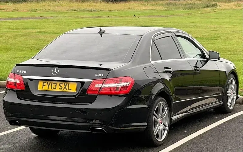 Used Mercedes E220 170 HP (125 kW) 2013 Black Sedan