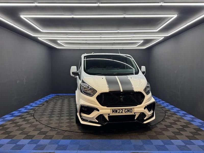 Used Ford Transit Custom Limited 130 HP (95 kW) 2022 White Van