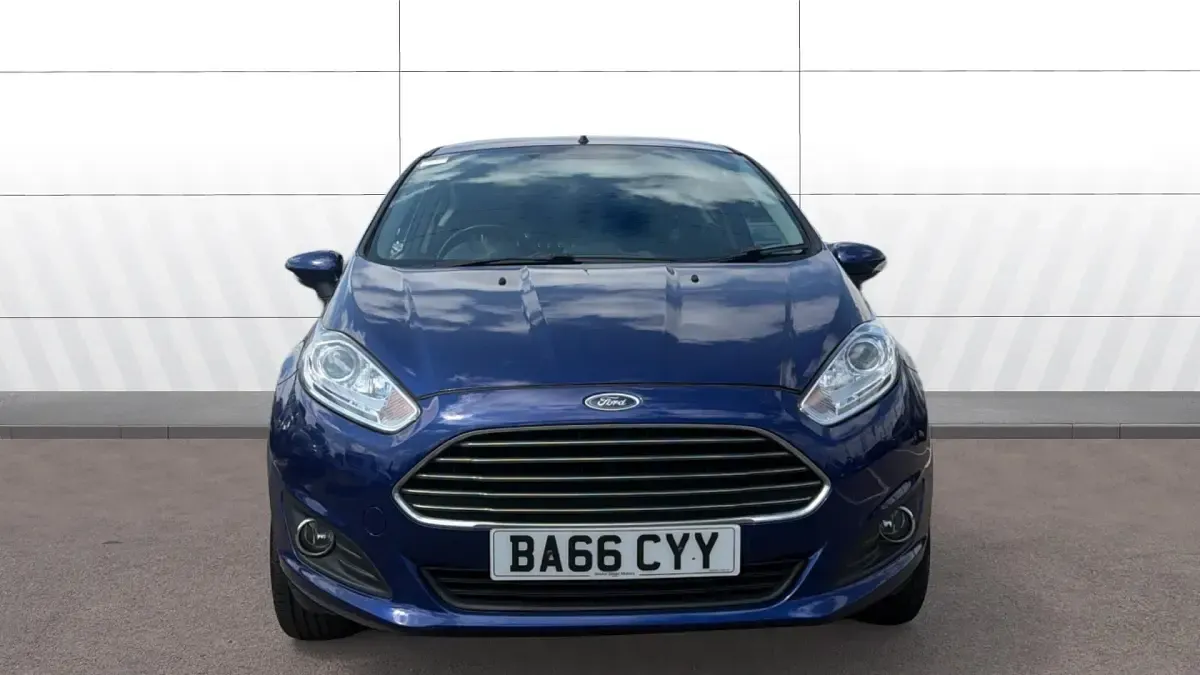 Used Ford Fiesta Zetec 82 HP (60 kW) 2017 Blue Hatchback