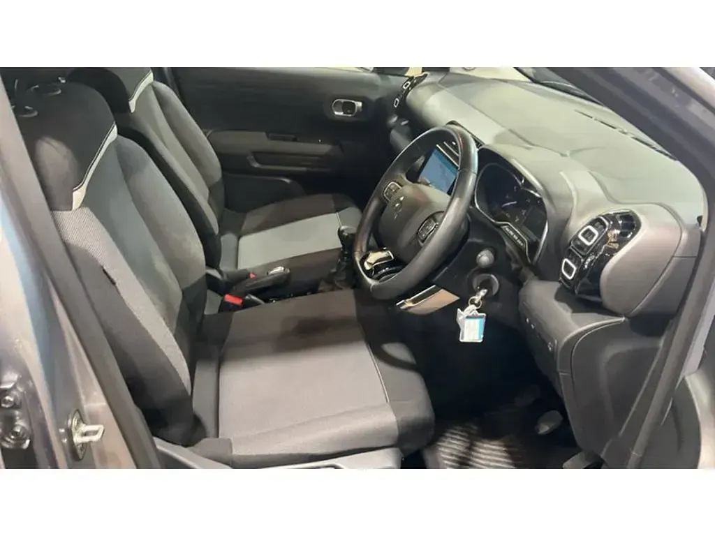 Used Citroën C3 Aircross PureTech 2023 Cumulus grey SUV