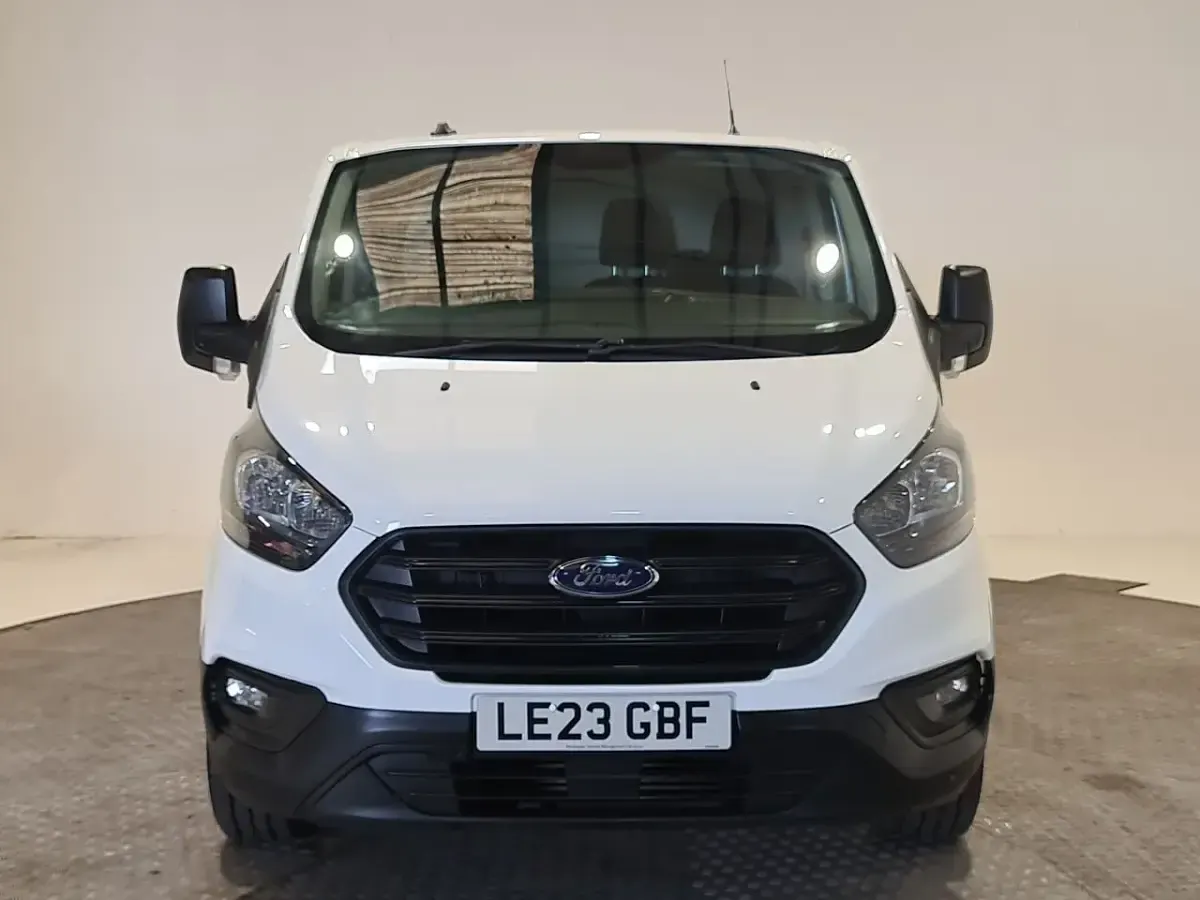Used Ford Transit Custom 130 HP (95 kW) 2023 White Van