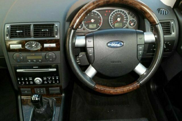 Używany Ford Mondeo 2006 Hatchback