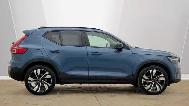 Used Volvo XC40 Ultra 194 HP (142 kW) 2025 Blue SUV
