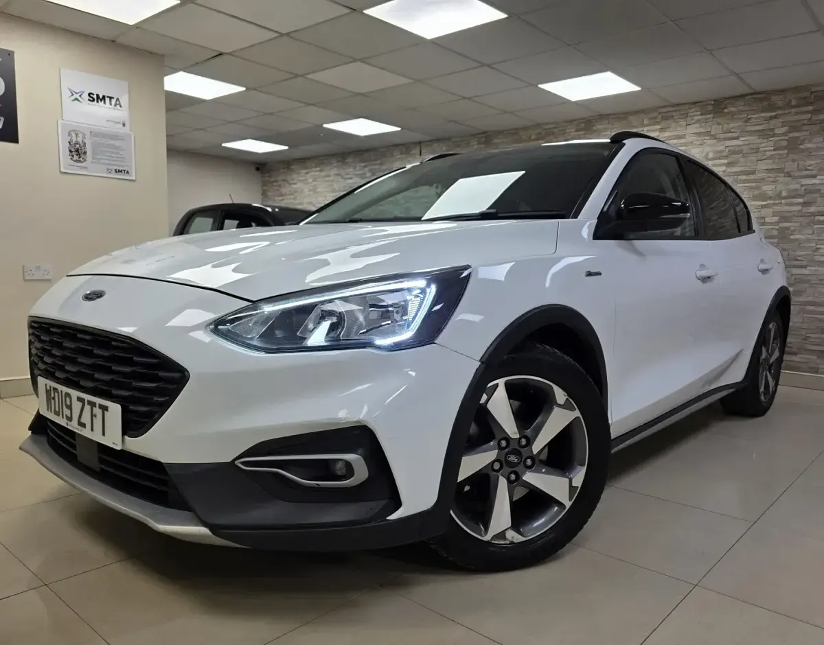 Used Ford Focus Active 125 HP (91 kW) 2019 White Hatchback