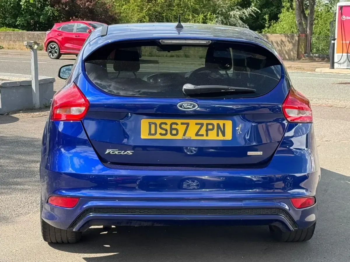 Second-hand Ford Focus ST-Line 2017 Albastru Hatchback