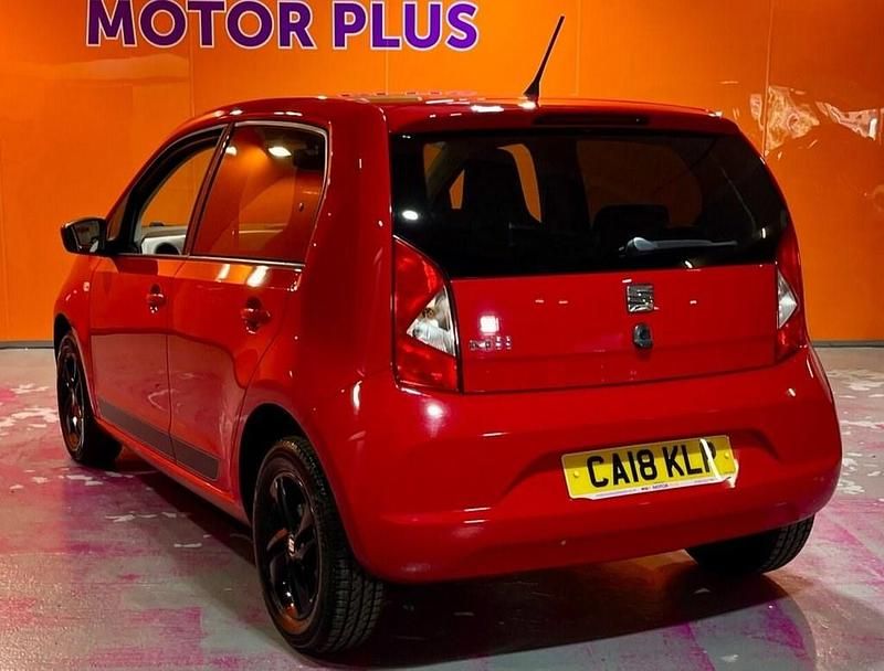 Used Seat Mii Design 60 HP (44 kW) 2018 Red Hatchback
