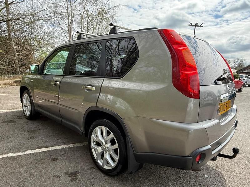 Used Nissan X-Trail Tekna 150 HP (110 kW) 2009 Grey SUV